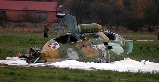 Pilot wojskowego śmigłowca w ciężkim stanie po wypadku