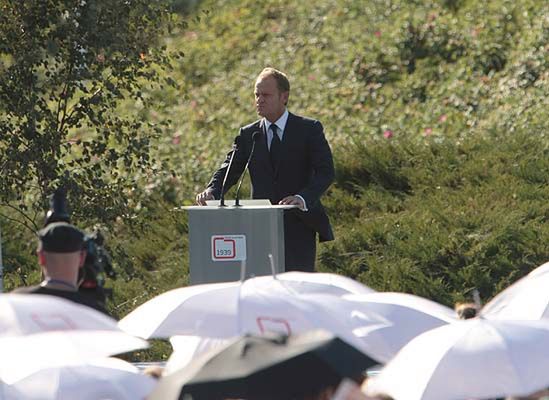 Tusk: nikt nie może mówić o "Polsce sezonowej"