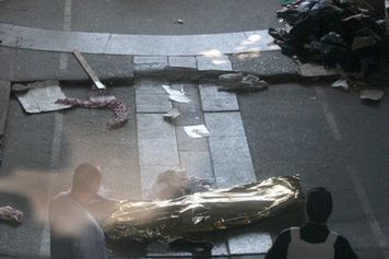 Strzały w Warszawie - zginął cudzoziemiec, 6 rannych