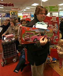 Brytyjczycy wciąż spłacają długi z poprzednich świąt