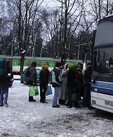 Tak się jeździ koleją, kiedy ukradną trakcję