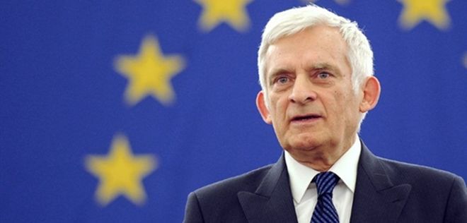 Buzek chce kodeksu postępowania europosłów