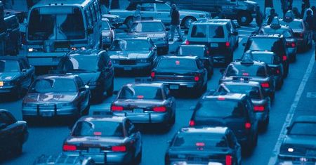 Chińscy pracownicy postoją za Ciebie w korku