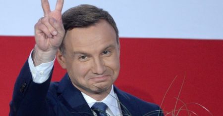 Piotr Szumlewicz: Duda jest kopią Komorowskiego. Różnice są kosmetyczne