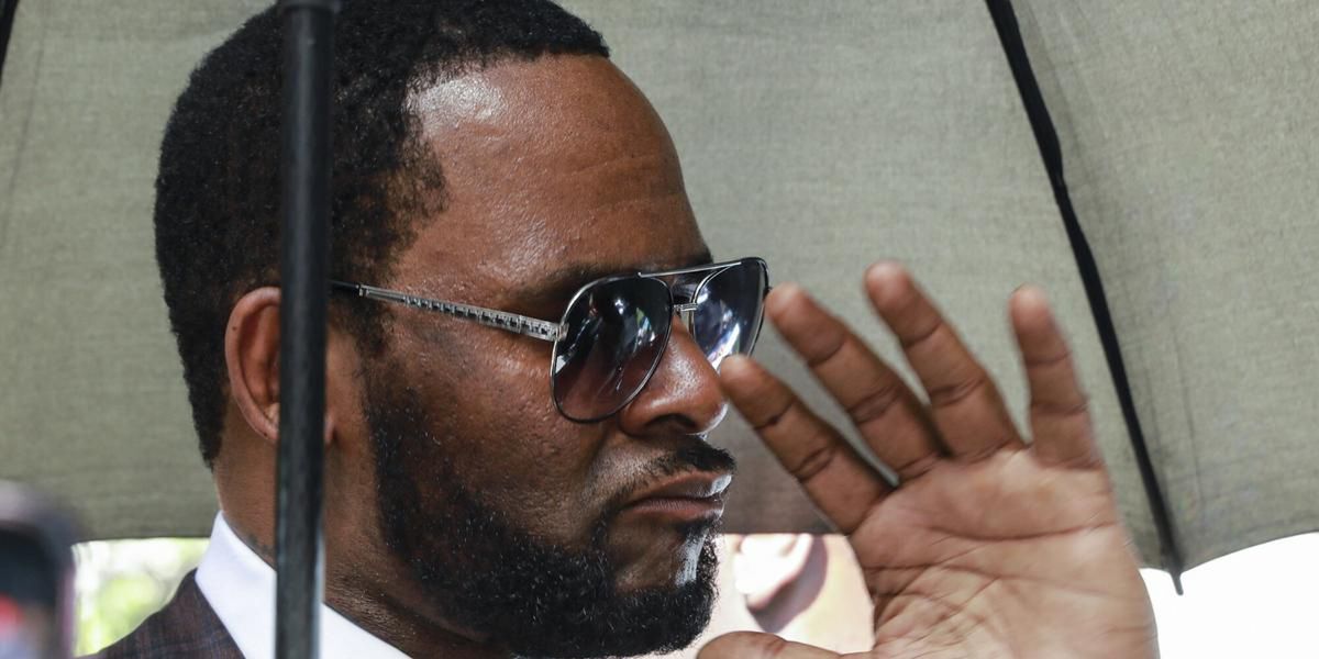 Piosenkarz R. Kelly skazany na 30 lat więzienia za przestępstwa seksualne, handel ludźmi i prowadzenie zorganizowanej działalności przestępczej