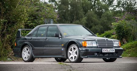 Wyjątkowy Mercedes 190E 2.5-16 Evolution II idzie pod młotek