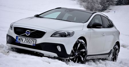 Volvo V40 Cross Country T5: uterenowiony kompakt