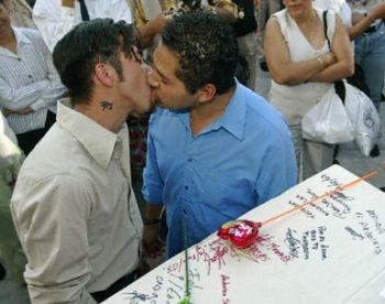 Stan Massachusetts dopuszcza małżeństwa homoseksualne