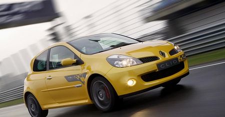 Clio Renault F1 Team R27