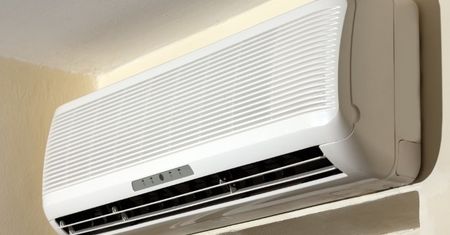 Klimatyzacja w domu - kto najczęściej z niej korzysta?