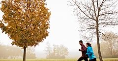 Jak się ubrać na trening jesienią i zimą?