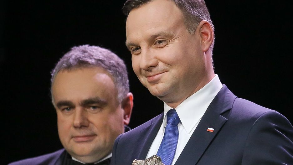 Tomasz Sakiewicz, naczelny "Gazety Polskiej", ostro atakuje Andrzeja Dudę. Na zdjęciu uroczystość wręczenia nagrody Człowieka Roku "Gazety Polskiej" w styczniu 2016 roku.