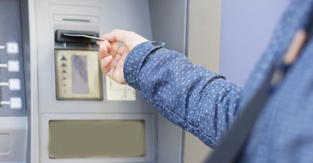 Problemy z bankomatami Santandera. Przedłużająca się przerwa techniczna
