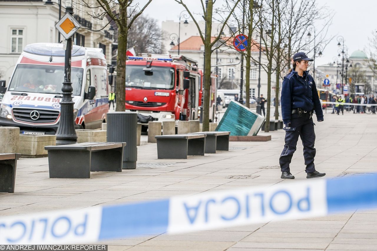 "Podłożyłem bombę" - dwa słowa, za które można stracić wolność i duże pieniądze. Sąd nie uwierzy, że to głupi żart