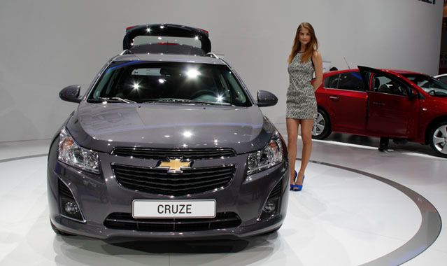 Chevrolet Cruze kombi: mamy komplet