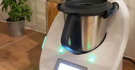 Pokolenie Thermomixa. Tysiące złotych za "garnek z internetem" i zdrowsze gotowanie