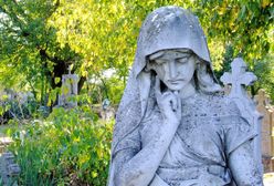 Wszystkich Świętych za kilka dni. Jak obchodzimy 1 listopada? Skąd wzięło się to święto?