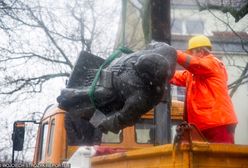 Gdańsk. Pomnik ks. Jankowskiego znów stoi
