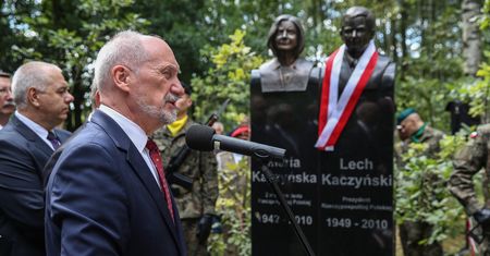 W Ossowie odsłonięto popiersie Marii Kaczyńskiej