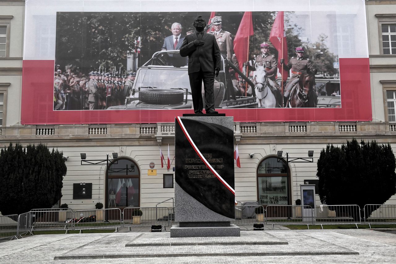 Nici z zapowiedzi Marka Suskiego. Pomniki nie zostaną połączone