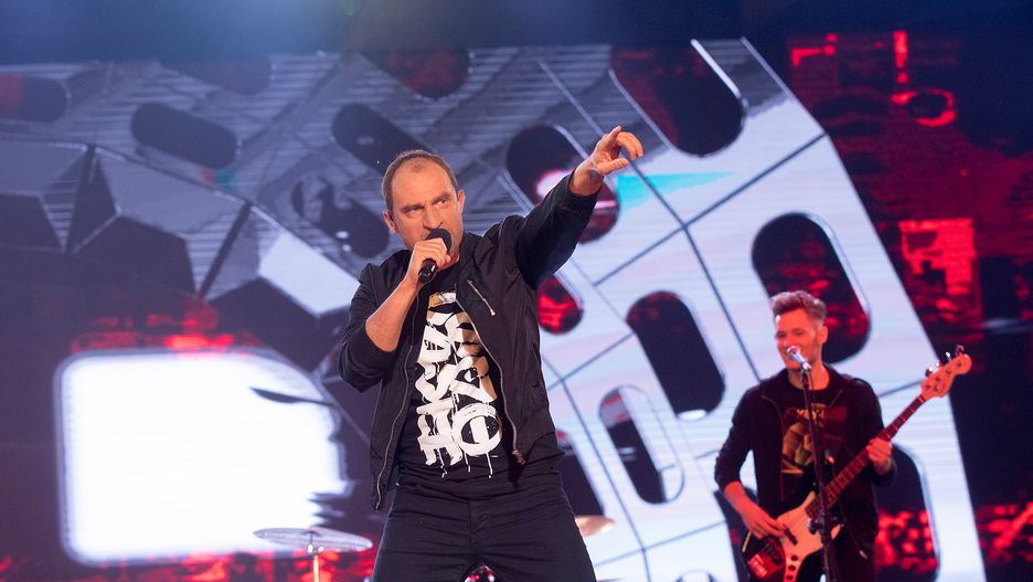 Kazik Mazur jako Paweł Kukiz w "Twoja Twarz Brzmi Znajomo".