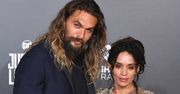 Jason Momoa i Lisa Bonet na czerwonym dywanie. Aktorska para długo zwlekała ze ślubem