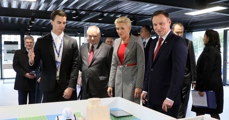 "Kosmiczna" wystawa prezydenta. Nowy plan Andrzeja Dudy