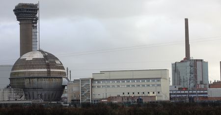 Saperzy w brytyjskiej elektrowni atomowej. W "najgroźniejszym miejscu Europy" znaleźli łatwopalne substancje chemiczne.