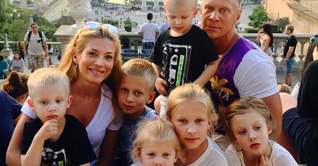 Nieważne ile zarabiasz. O problemach, które dotyczą każdej z nas, opowiada Izabella Łukomska-Pyżalska