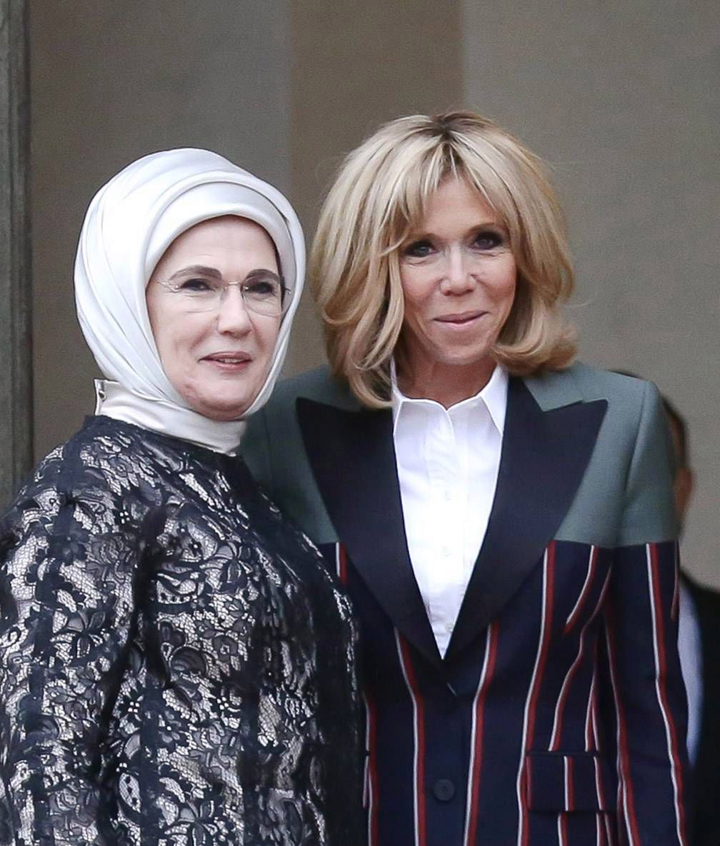 Brigitte Macron na spotkaniu z Ermine Erdogan w Pałacu Elizejskim
