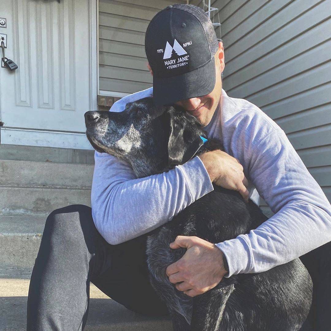 Colton Underwood ma koronawirusa. Jakie ma objawy?