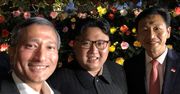 Pierwsze selfie dyktatora. Minister z Singapuru zrobił sobie zdjęcie z Kim Dzong Unem