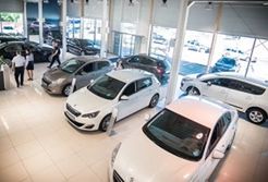 Dealerzy reeksportują na potęgę