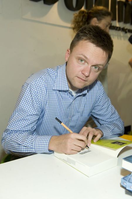 Koniec Religia.tv? Stacja rezygnuje z produkcji, odchodzi Szymon Hołownia