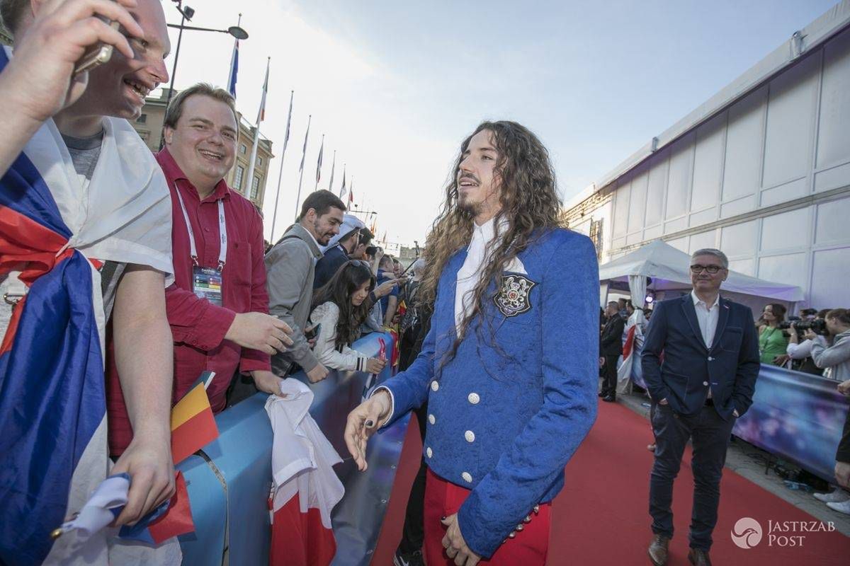 Michał Szpak na ceremonii otwarcia Eurowizji 2016