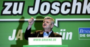 Joschka Fischer oddaje władzę młodszym "Zielonym"