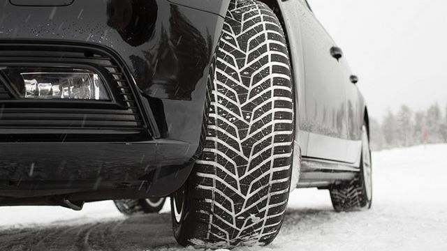 Podczas rozliczania transakcji sprzedaży samochodu strony decydują, w jaki sposób pieniądze zostaną rozdzielone między współwłaścicieli pojazdu