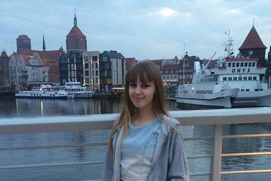 W Gdańsku zaginęła 14-latka. Policja publikuje jej zdjęcia i prosi o pomoc