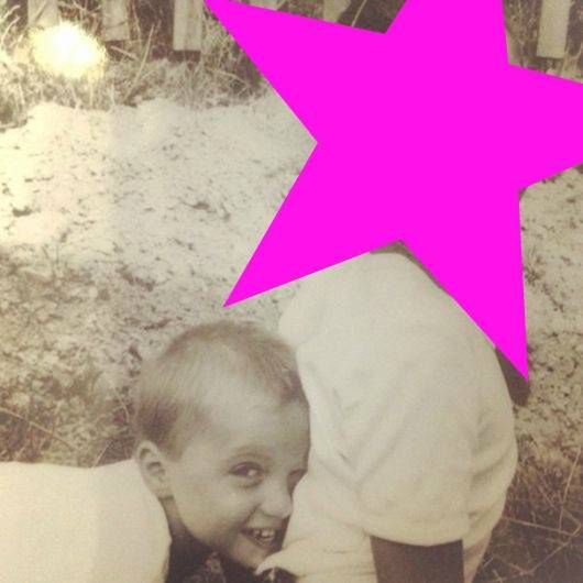 Która polska gwiazda pokazała swoje zdjęcie z dzieciństwa?