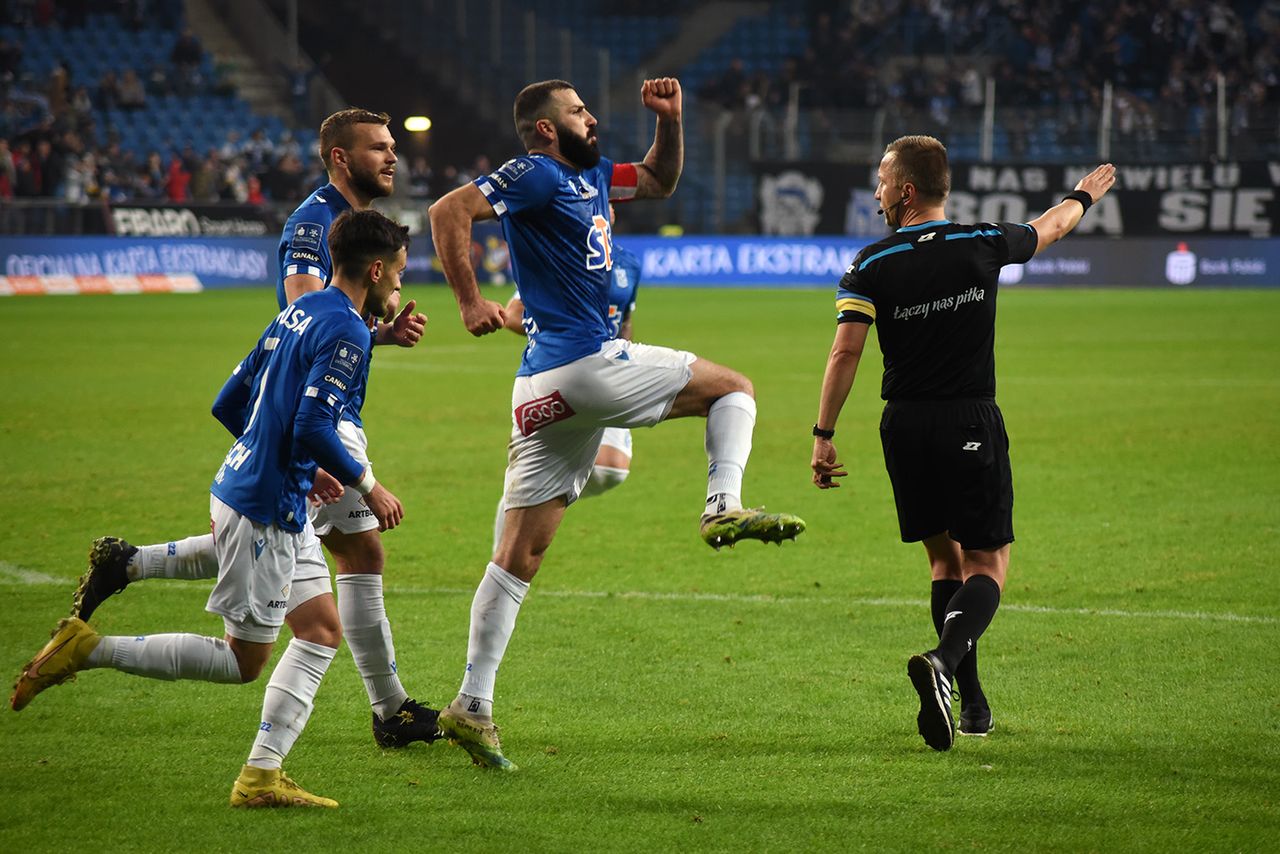 Lech wygrał z Koroną po thillerze. Z(VAR)iowany mecz w Poznaniu