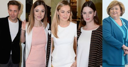 Małgorzata Socha, Agnieszka Wesołowska i Karolina Malinowska w jasnych kreacjach, a Anna Komorowska w turkusowym kostiumie