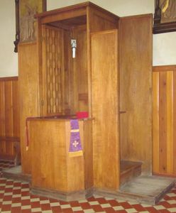 Za hejt w sieci i palenie kiepskim węglem teraz trzeba iść do spowiedzi? Internauci mocno się przestraszyli