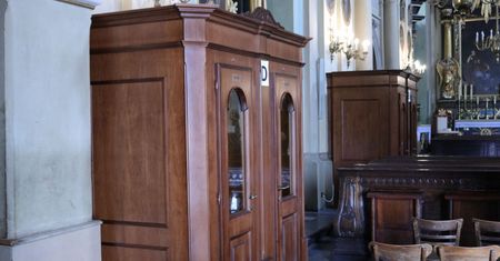 Nowoczesne konfesjonały w polskim kościele. Mają klimatyzację i są dźwiękoszczelne