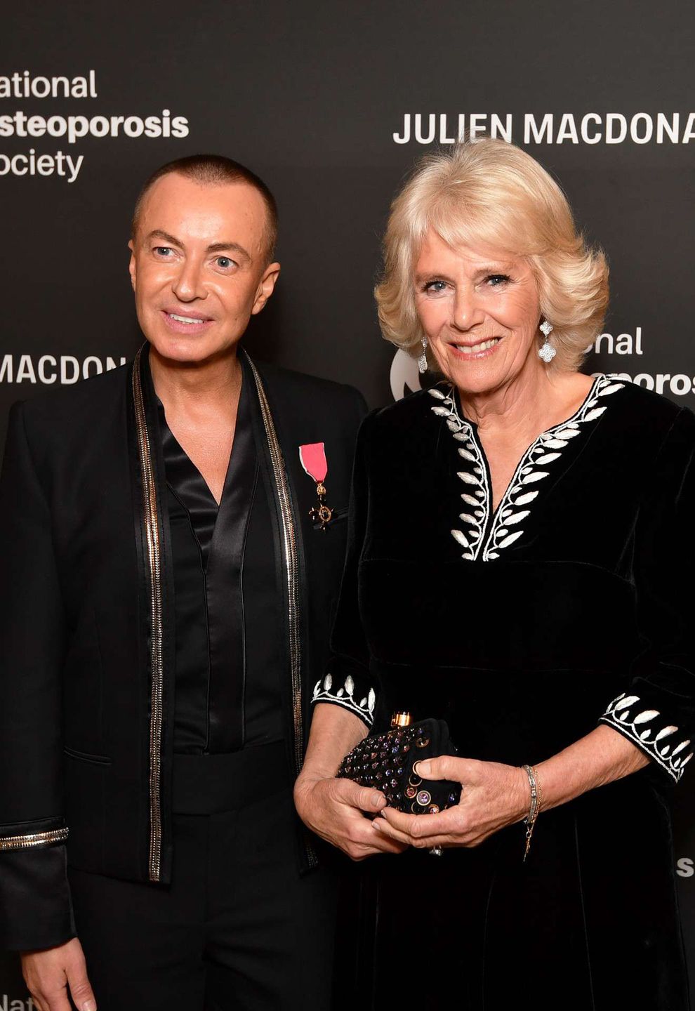Camilla Parker Bowles na pokazie mody Julien Macdonald Fashion Show