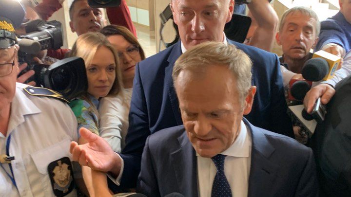 Donald Tusk przesłuchiwany przez sejmową komisję śledczą ds. VAT