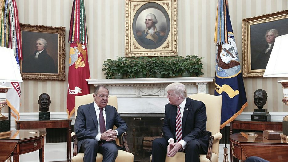 Szef MSZ Rosji Siergiej Ławrow i prezydent USA Donald Trump