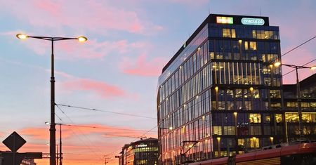Zjawiskowy zachód słońca nad Polską. "Rozświetlił niebo"