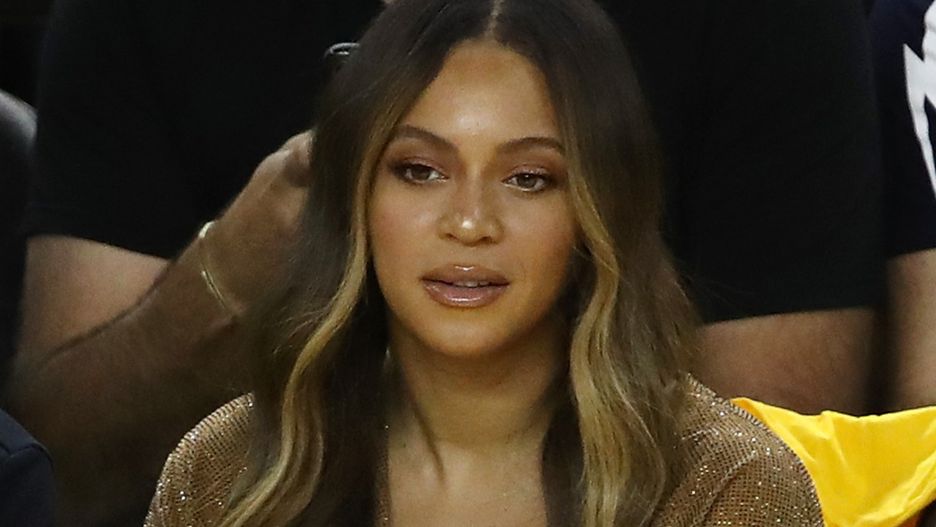 Naturalne włosy Beyonce