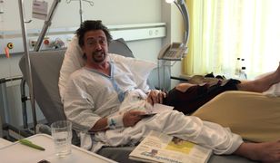 Richard Hammond pokazał filmik ze szpitala. Wczoraj omal nie zginął, dziś pije gin i żartuje