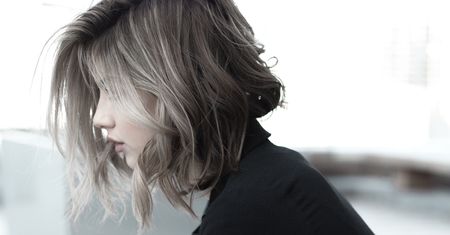 Platynowy blond - moda na platynowe włosy